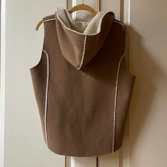Like New Ralph Lauren Authentic Camel Suede And Sherpa Hooded Zip up Vest - Picture 2 of 7